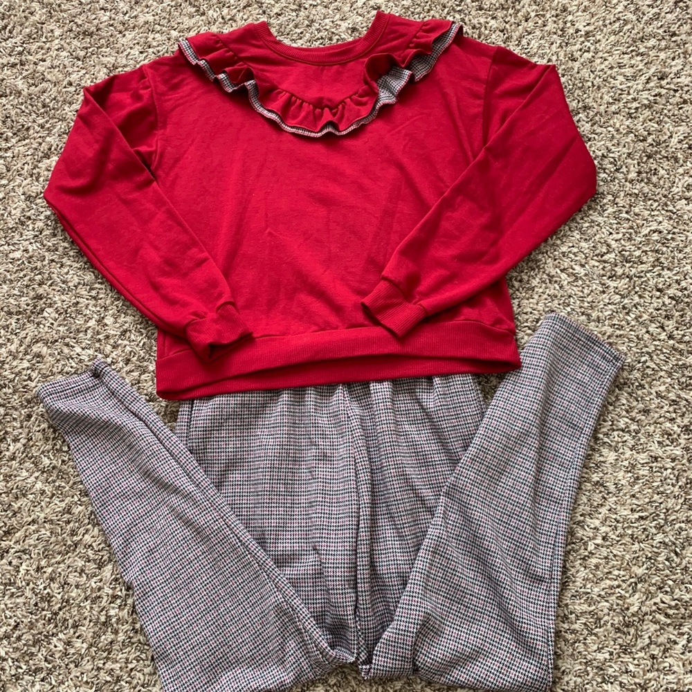 Sweatshirt and pants set